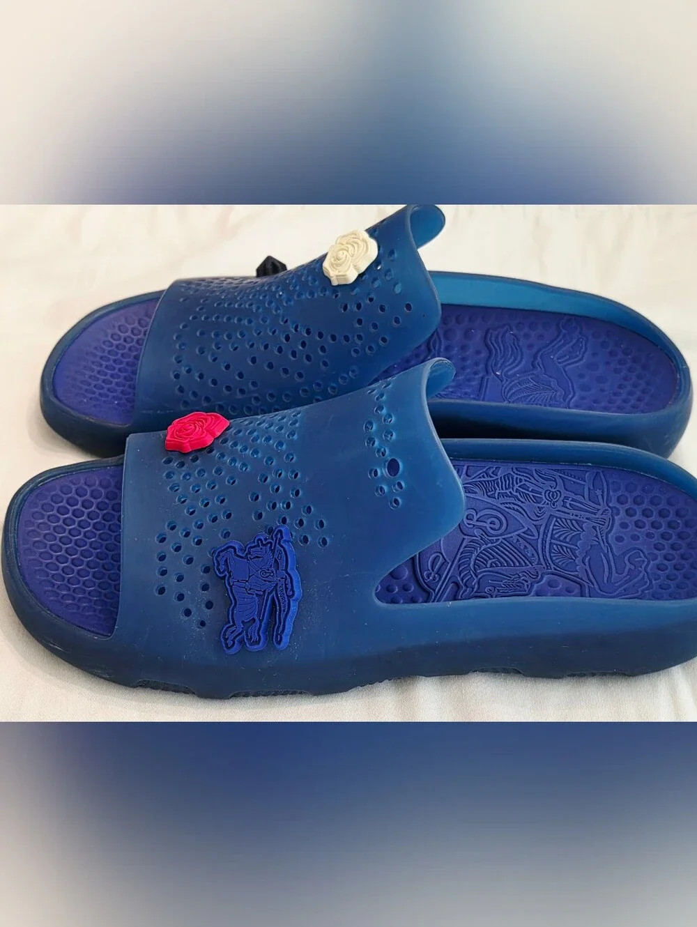 Burberry perforated blue
